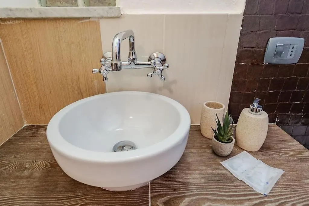 Apartment Charming Nest In The Heart Of The City Palermo Italy