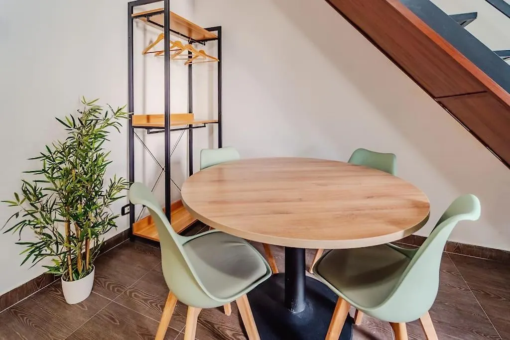 Apartment Charming Nest In The Heart Of The City Palermo