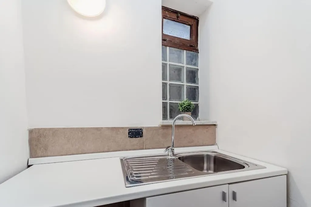 Charming Nest In The Heart Of The City Palermo Apartment